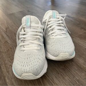 ASICS women’s Gel-Nimbus 24